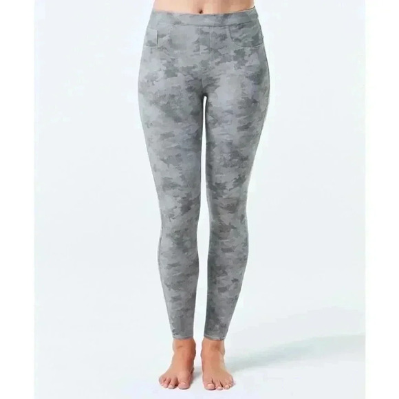 Spanx Ankle Jean-ish Leggings - Picture 2 of 6